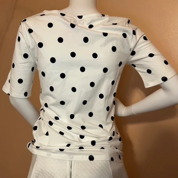 NWOT LOFT Polka Dot T Shirt - Picture 4 of 4